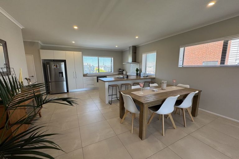 Photo of property in 7 Danga Lane, Hobsonville, Auckland, 0616