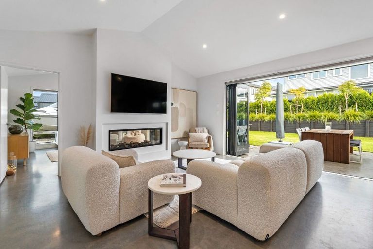 Photo of property in 5 Canoe Lane, Riverhead, 0820