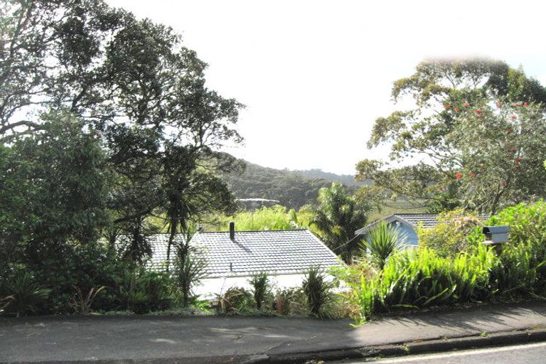 Photo of property in 638 Huia Road, Parau, Auckland, 0604