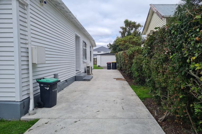 Photo of property in 17 Dilworth Street, Riccarton, Christchurch, 8011