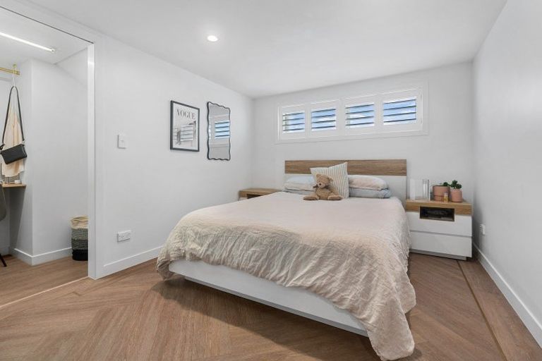 Photo of property in 37 Mozeley Avenue, Devonport, Auckland, 0624