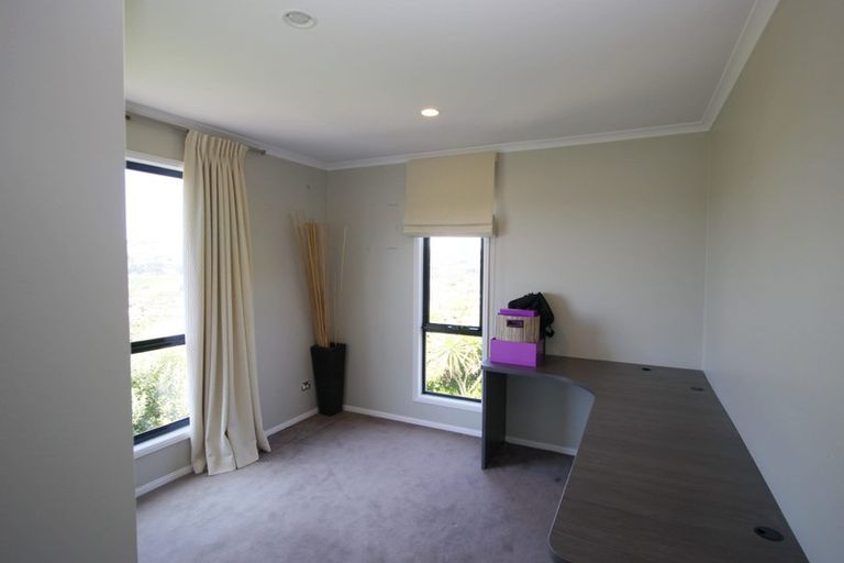 Photo of property in 43 Waverton Terrace, Churton Park, Wellington, 6037
