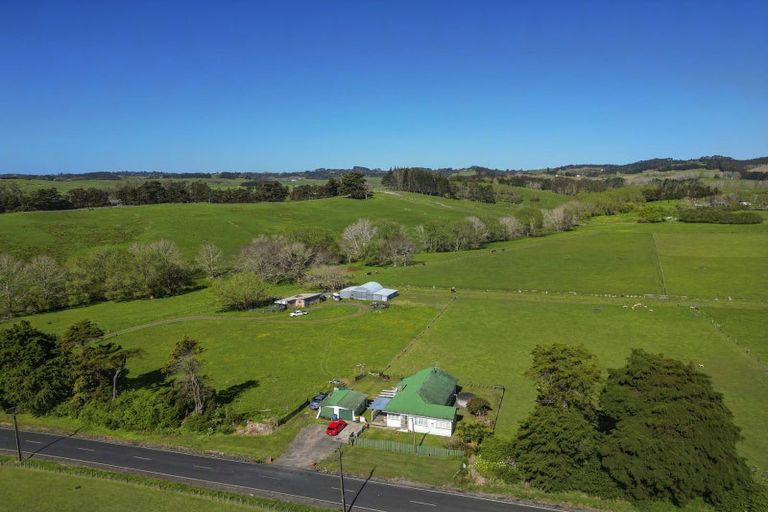 Photo of property in 219 Forestry Road, Waitoki, Kaukapakapa, 0871