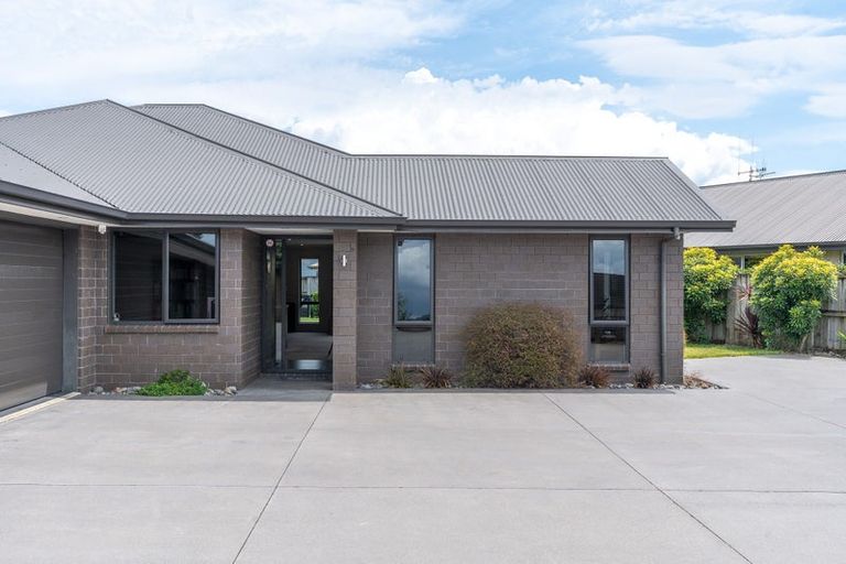 Photo of property in 25 Aquila Crescent, Rototuna North, Hamilton, 3210