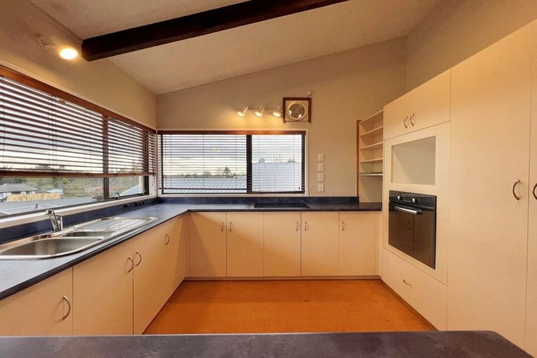 Photo of property in 16 Church Road, Pukete, Hamilton, 3200