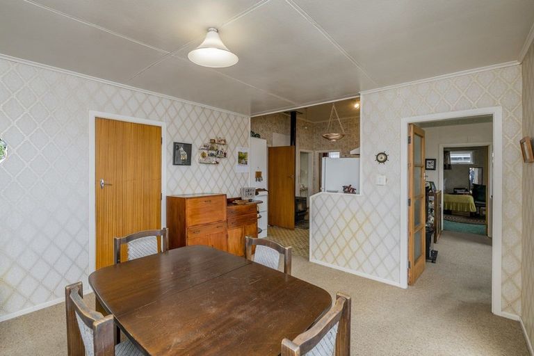 Photo of property in 17 Devon Street, Levin, 5510