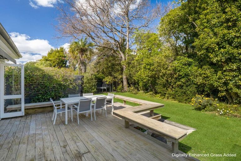 Photo of property in 14 Clapham Place, Whanganui East, Whanganui, 4500