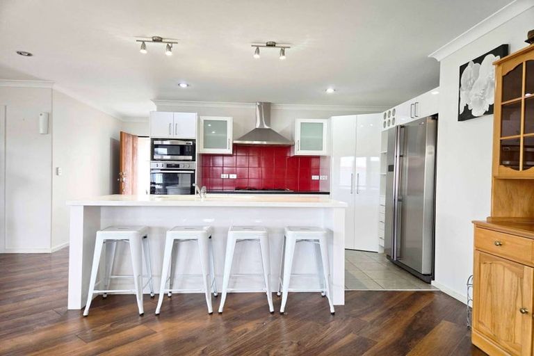 Photo of property in 7 Pohutukawa Grove, Lytton West, Gisborne, 4010