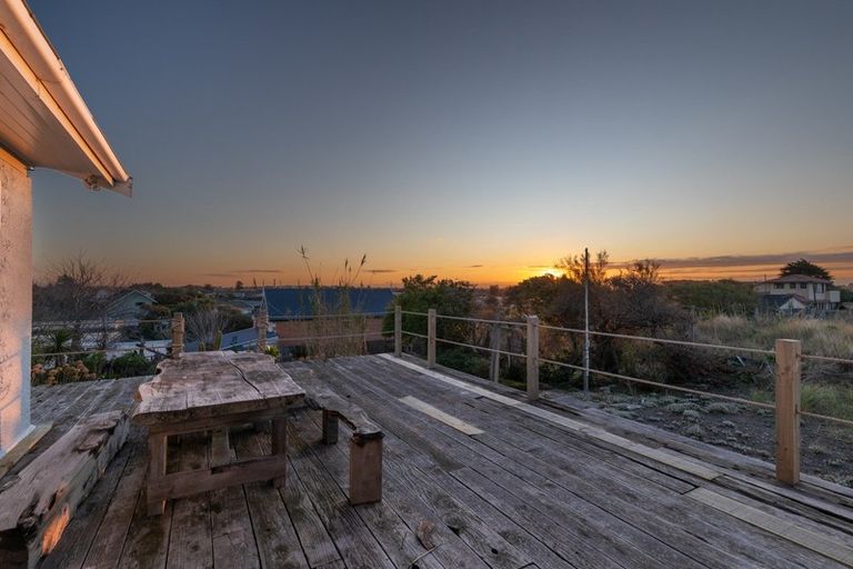 Photo of property in 376 Marine Parade, South New Brighton, Christchurch, 8062