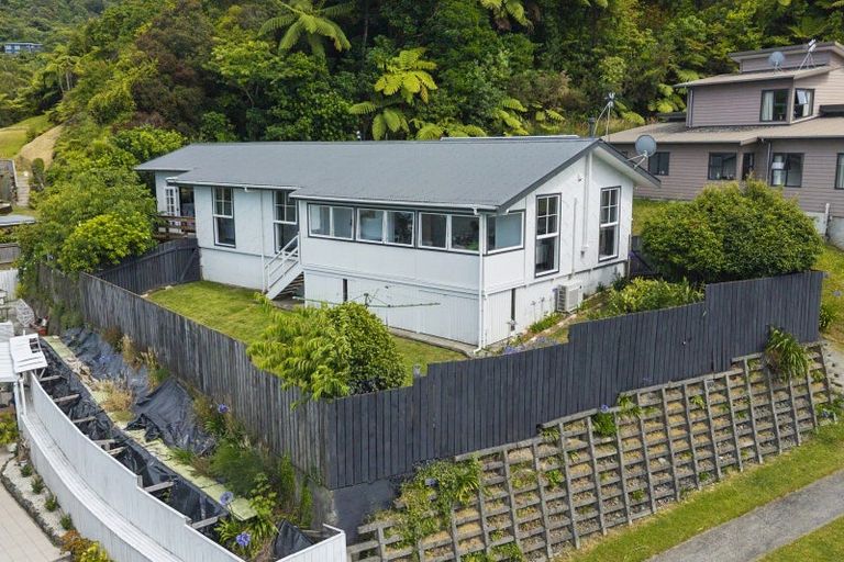 Photo of property in 5 Picasso Grove, Belmont, Lower Hutt, 5010