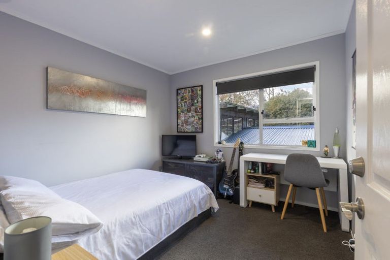 Photo of property in 56 Cyclarama Crescent, Massey, Auckland, 0614