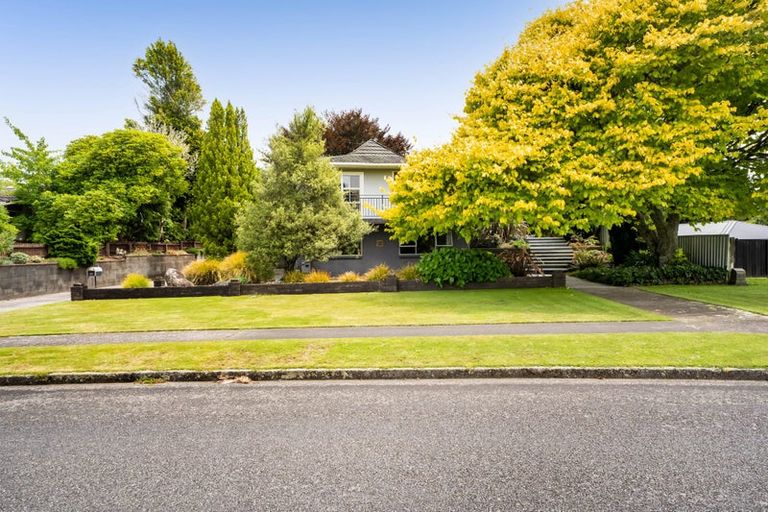 Photo of property in 39 Oberon Street, Stratford, 4332