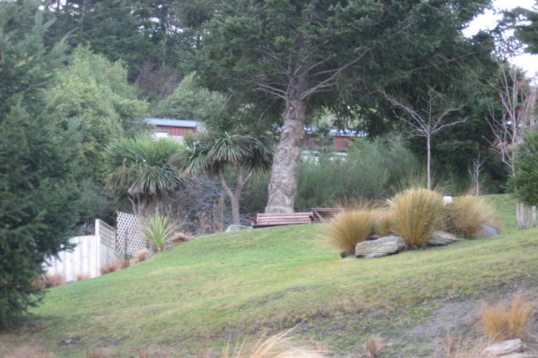 Photo of property in 19 Mckerrow Place, Sunshine Bay, Queenstown, 9300