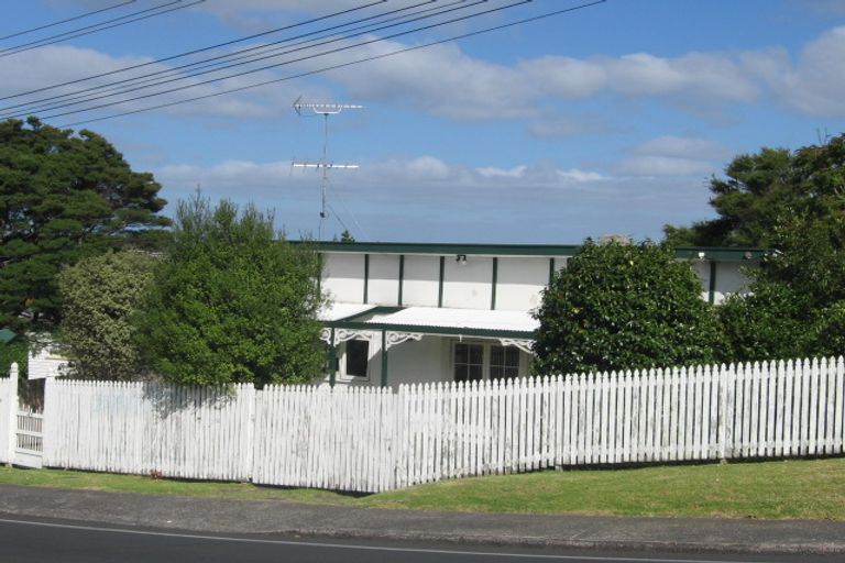 Photo of property in 2/42 Manuka Road, Glenfield, Auckland, 0629
