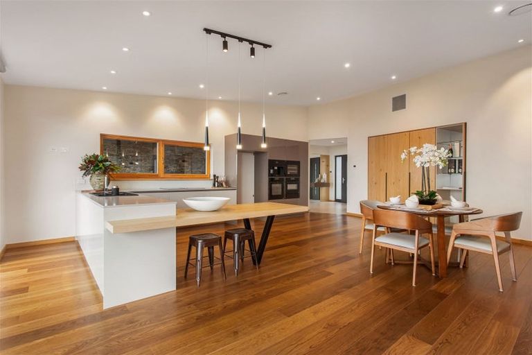 Photo of property in 6 Sowerby Place, Richmond Hill, Christchurch, 8081