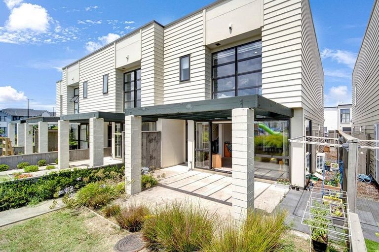 Photo of property in 9 Puninga Lane, Takanini, 2112