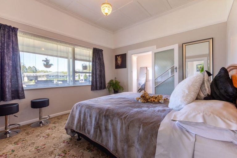 Photo of property in 15 Albert Street, Dannevirke, 4930