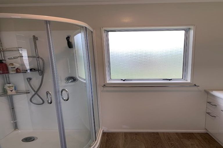 Photo of property in 56 Hamilton Drive, Waiuku, 2123