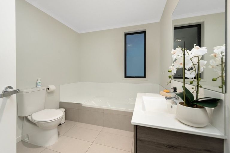 Photo of property in 1 Shannon Lane, Pyes Pa, Tauranga, 3112