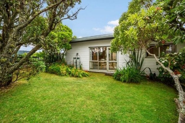 Photo of property in 174 Orangi Kaupapa Road, Northland, Wellington, 6012