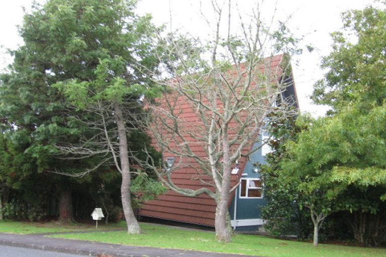 Photo of property in 1 Realm Place, Massey, Auckland, 0614