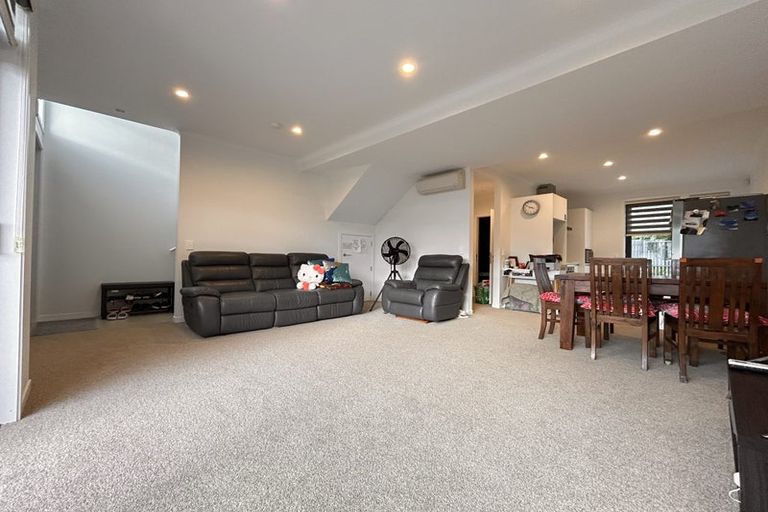 Photo of property in 17 Frank Gill Road, Hobsonville, Auckland, 0616