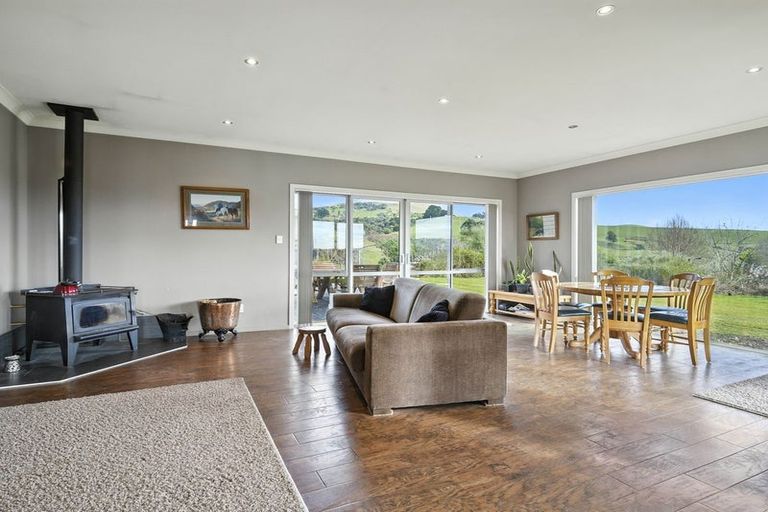 Photo of property in 215 Flag Swamp Road, Waikouaiti, 9472