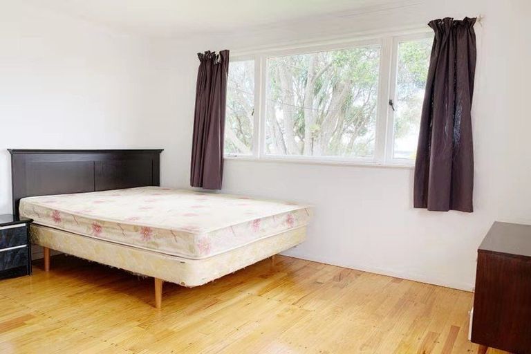 Photo of property in 108 Hepburn Road, Glendene, Auckland, 0602