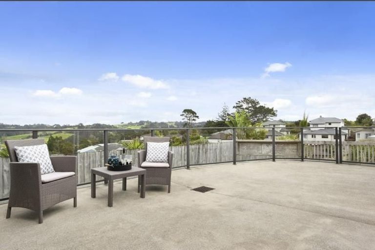 Photo of property in 22 Carol Lee Place, Albany Heights, Auckland, 0632