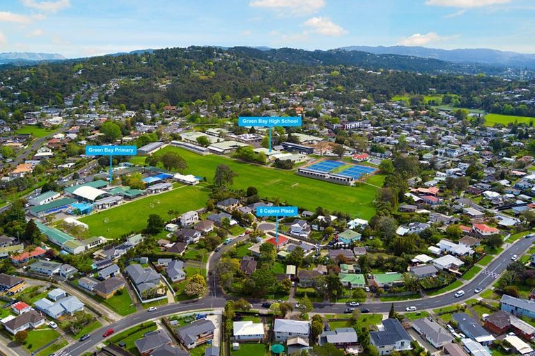 Photo of property in 6 Cajero Place, Green Bay, Auckland, 0604