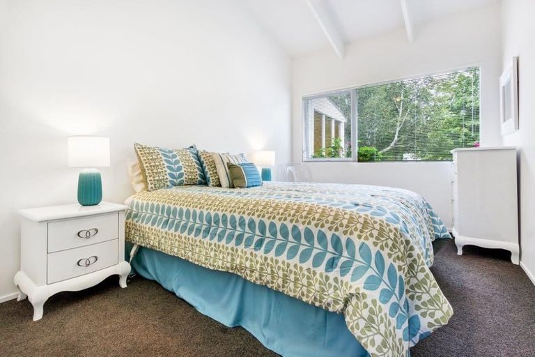 Photo of property in 3/522 Te Atatu Road, Te Atatu Peninsula, Auckland, 0610