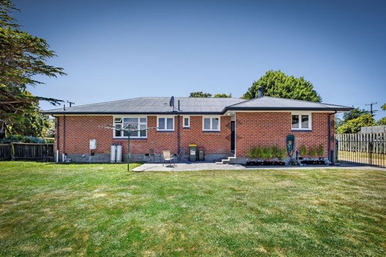 Photo of property in 76 High Street, Southbridge, 7602