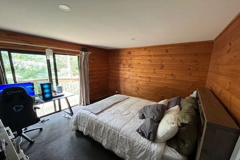 Photo of property in 1/7 Classic Grove, Bayview, Auckland, 0629