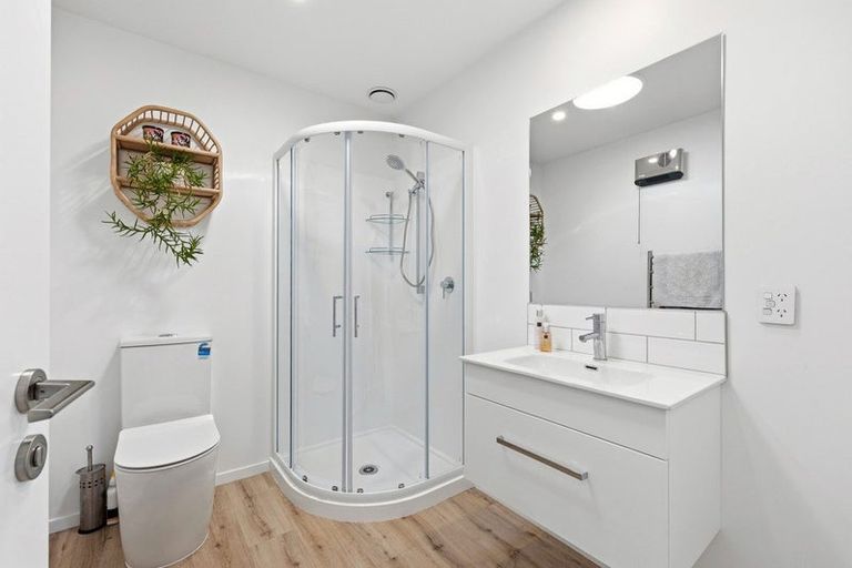 Photo of property in 77 Bannister Street, Jacks Point, Queenstown, 9371