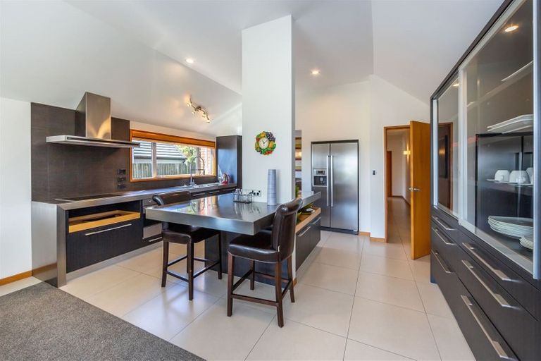 Photo of property in 3 Delhi Place, Cashmere, Christchurch, 8022