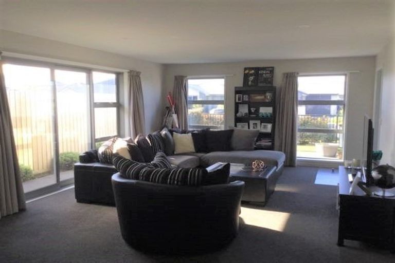 Photo of property in 63 Packard Crescent, Halswell, Christchurch, 8025