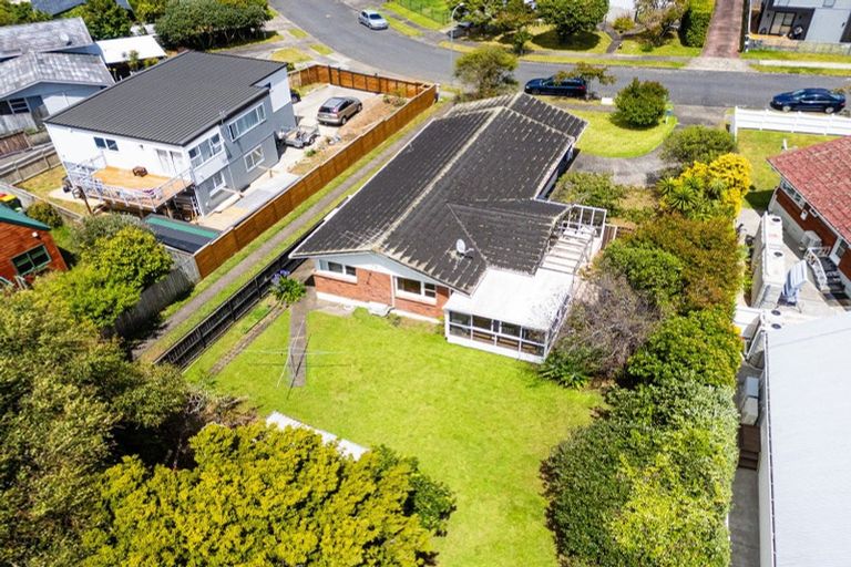 Photo of property in 8 Sorrel Crescent, Bucklands Beach, Auckland, 2012