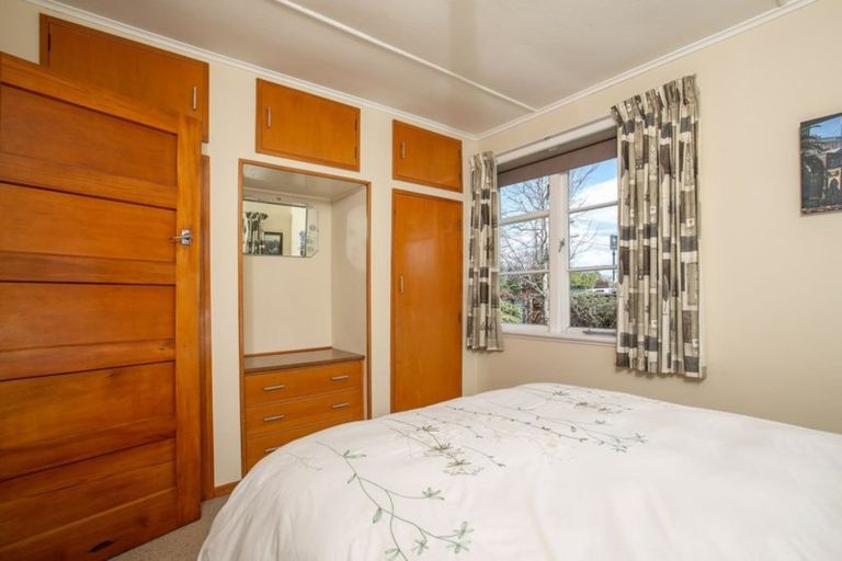 Photo of property in 3 Papawai Road, Greytown, 5712