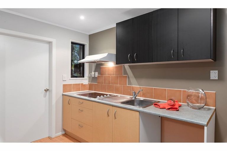 Photo of property in 29 Glencoe Road, Browns Bay, Auckland, 0630