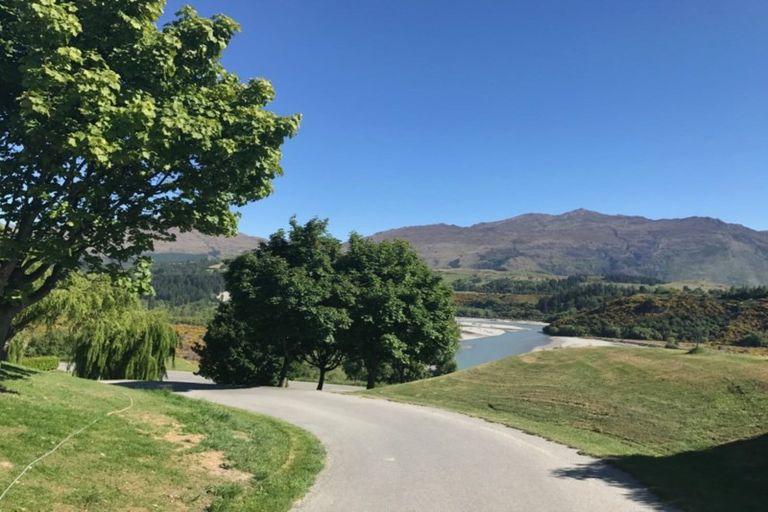 Photo of property in 1 Beechwood Lane, Lower Shotover, Queenstown, 9371