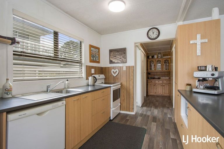 Photo of property in 13 Hinemoa Road, Waihi Beach, 3611