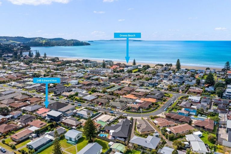 Photo of property in 24b Edward Avenue, Orewa, 0931