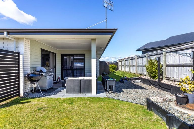 Photo of property in 35 Noumea Drive, Rangatira Park, Taupo, 3330
