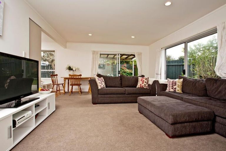 Photo of property in 1/48 Jutland Road, Hauraki, Auckland, 0622