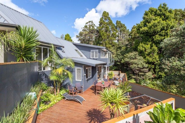 Photo of property in 111 Wirihana Road, Titirangi, Auckland, 0604