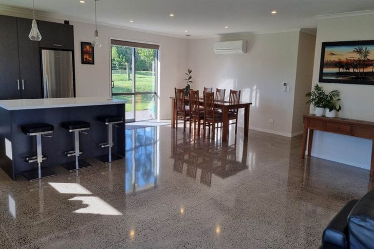 Photo of property in 1225 Frankley Road, Hurworth, New Plymouth, 4371