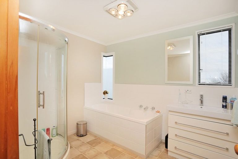 Photo of property in 9 Layard Street, Windsor, Invercargill, 9810