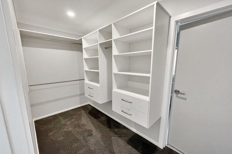 Photo of property in 658b Pioneer Highway, Highbury, Palmerston North, 4412