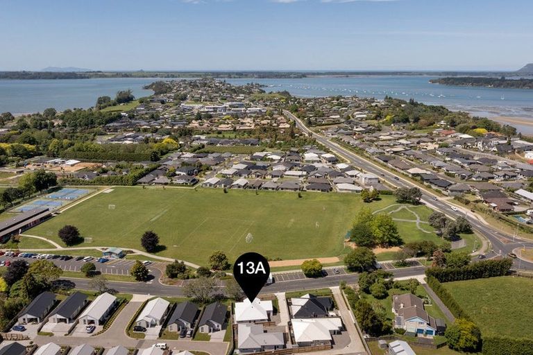 Photo of property in 13a Western Avenue, Omokoroa, 3114