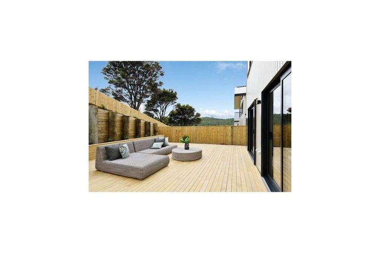 Photo of property in 39 Pacific Heights Road, Orewa, 0931